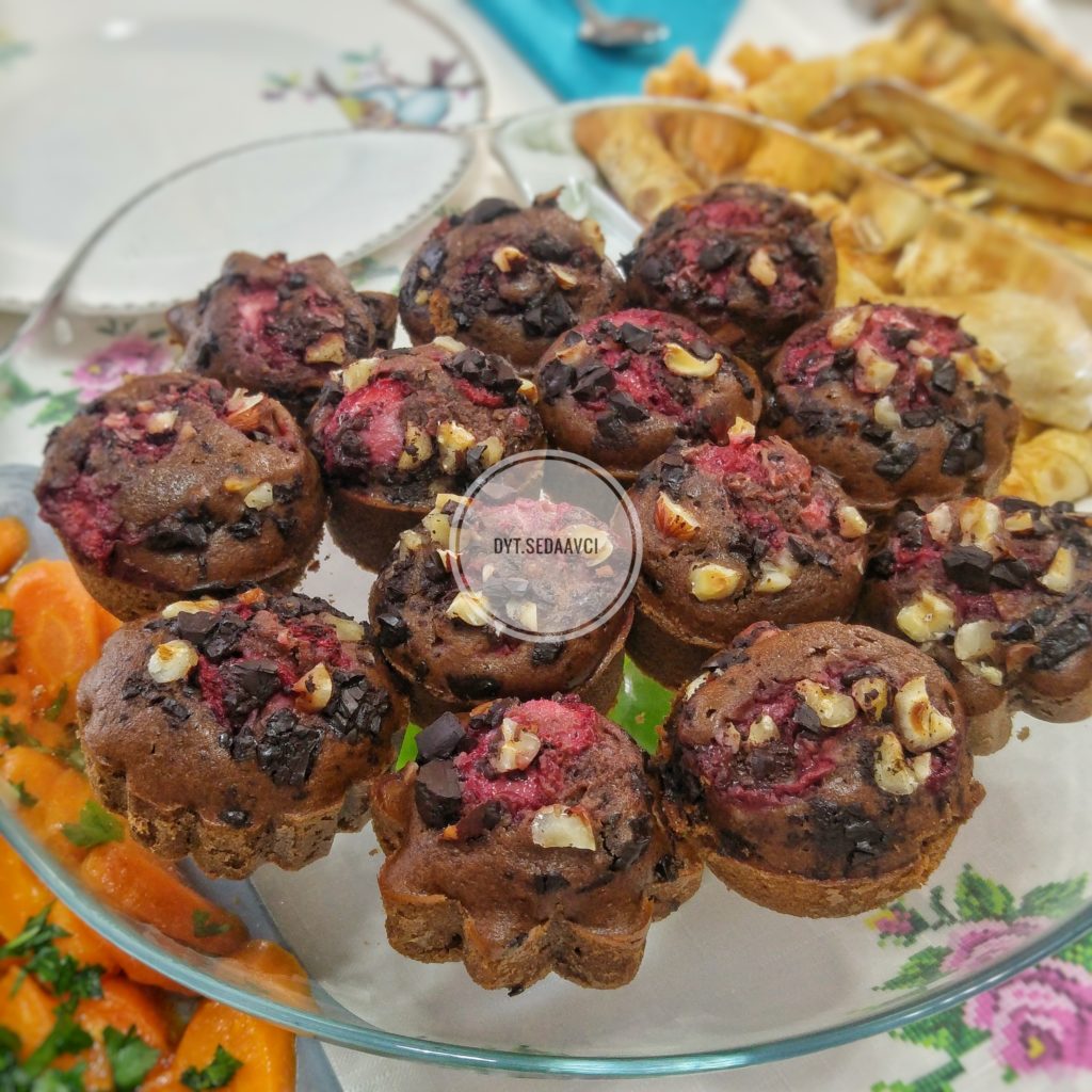 sekersiz, cikolatalı muffin